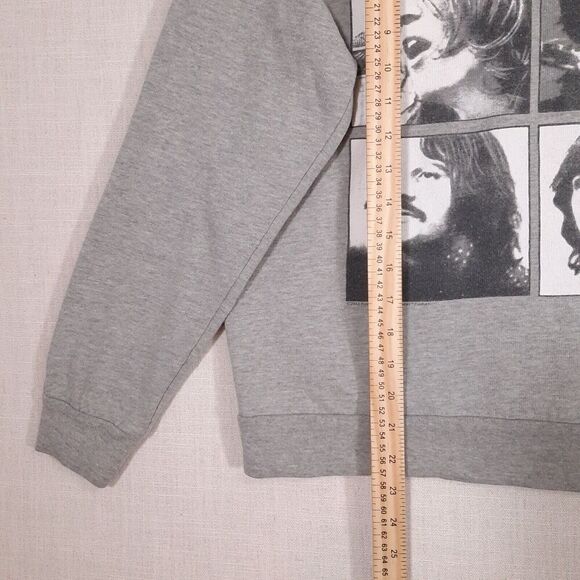 Forever 21 The Beatles Graphic Sweatshirt Size Medium Crew Neck Cotton Blend - Picture 14 of 14